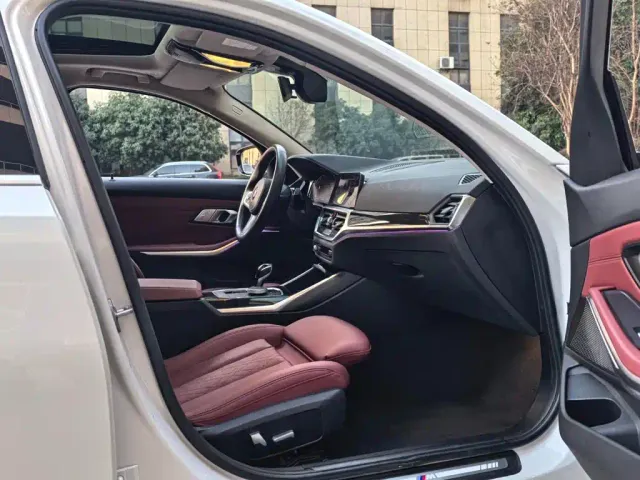 BMW 3 Series — Фото автомобиля 7