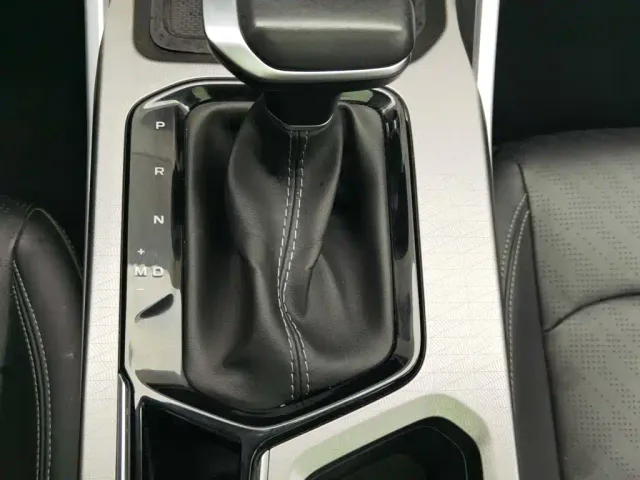 Geely Emgrand — Фото автомобиля 13
