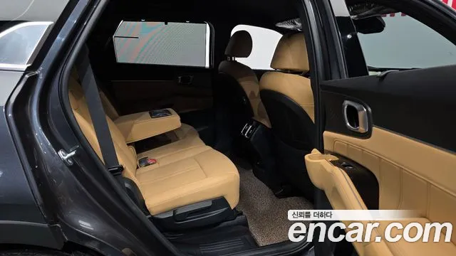 Kia Sorento Sorento 4-е поколение Бензин 2.5T 4WD — Фото автомобиля 12