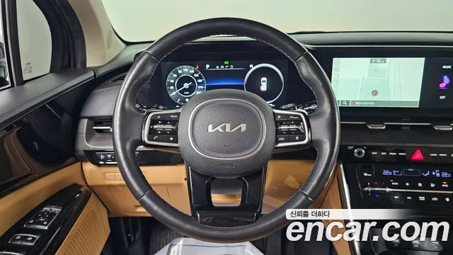 Kia Carnival Generation 4 — Фото автомобиля 14