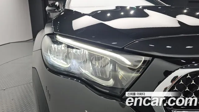Mercedes-Benz E-Class — Фото автомобиля 22