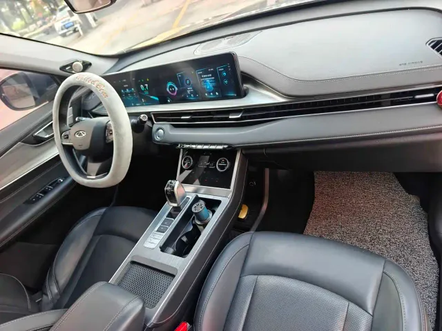 Chery Tiggo 8 — Фото автомобиля 5