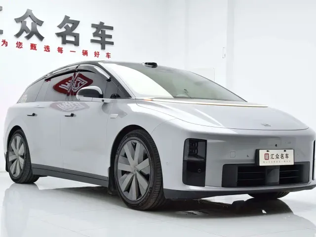 Li Auto i6 — Фото автомобиля 3