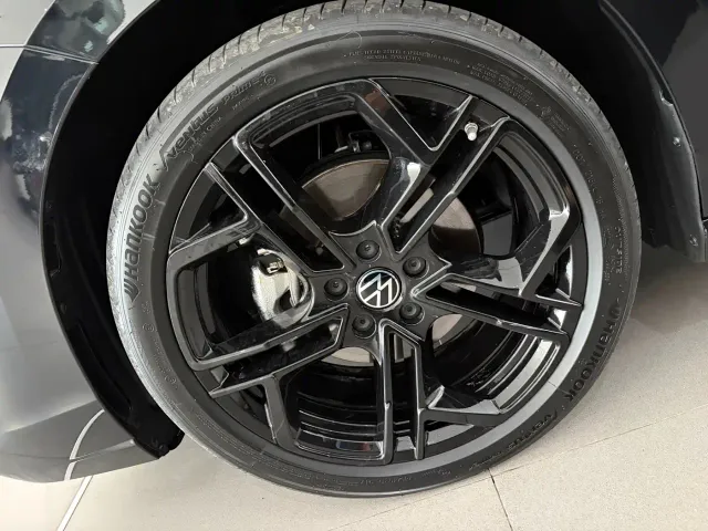 Volkswagen Passat — Фото автомобиля 10
