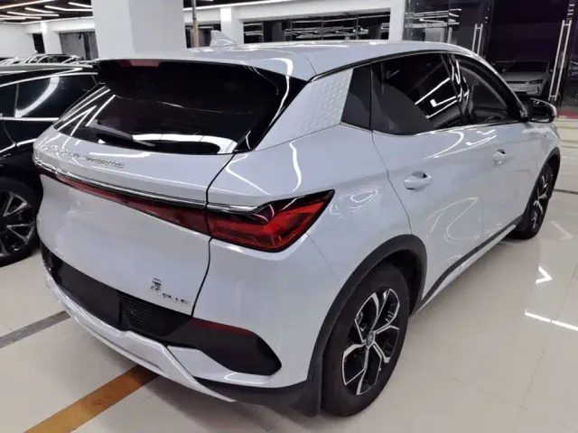 BYD Yuan PLUS — Фото автомобиля 6