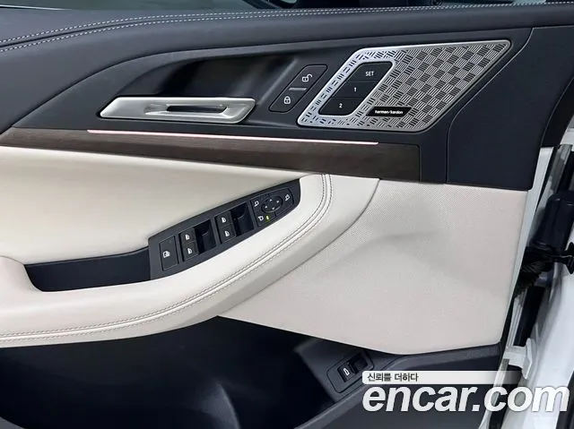BMW 2 Series U06 — Фото автомобиля 16