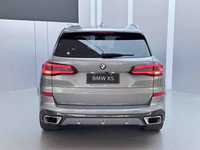 BMW X5 — Фото автомобиля 4