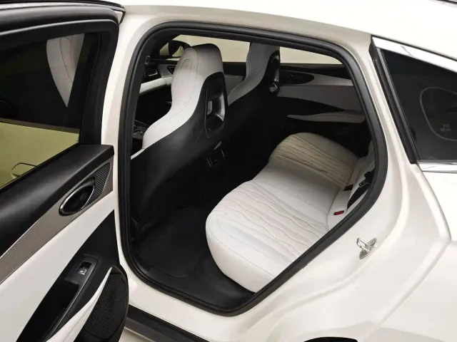 BYD Seal 06 — Фото автомобиля 18
