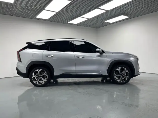 Geely Boyue L — Фото автомобиля 6