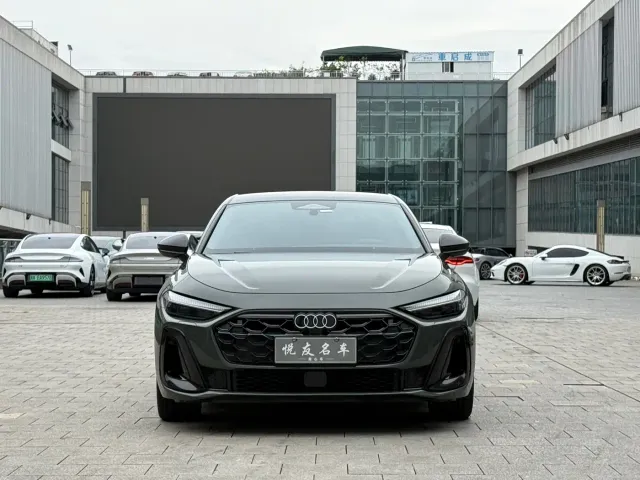 Audi A5L — Фото автомобиля 2