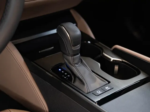 Lexus ES — Фото автомобиля 15