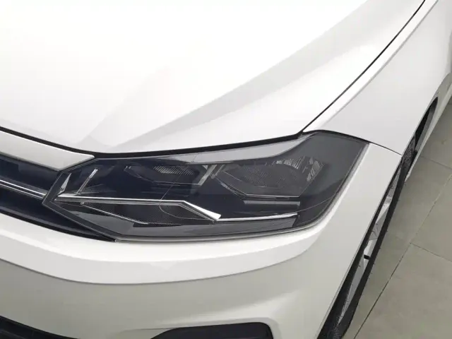 Volkswagen Polo — Фото автомобиля 7