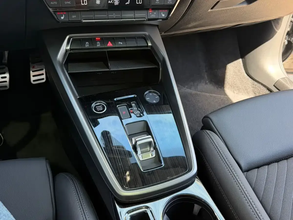 Audi Audi A3 2023 Sportback 35 TFSI Fashion Elegance — Фото автомобиля 20