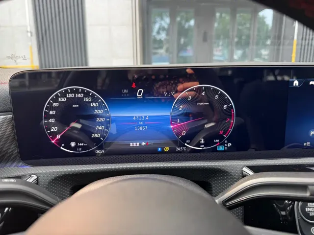 Mercedes-Benz A-Class — Фото автомобиля 3