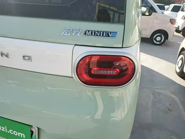 Wuling Hongguang Mini EV — Фото автомобиля 7