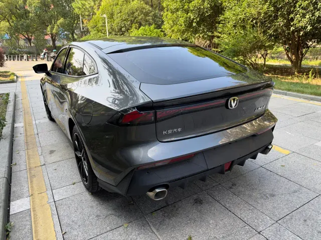 Changan UNI-V — Фото автомобиля 10