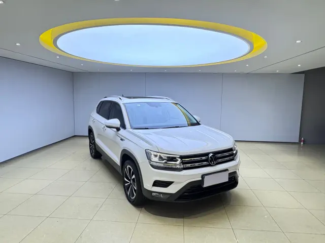 Volkswagen Tharu — Фото автомобиля 3