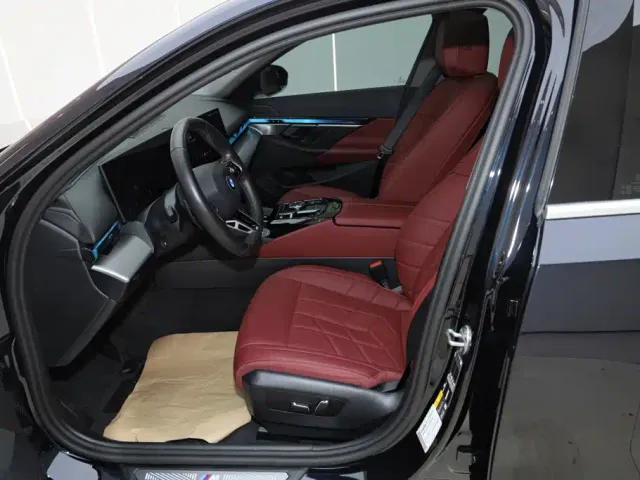 BMW BMW i5 2024 eDrive 35L M Sport Package — Фото автомобиля 18