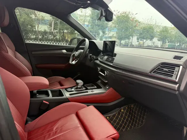Audi Q5L — Фото автомобиля 7