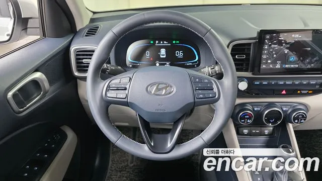 Hyundai Venue — Фото автомобиля 14