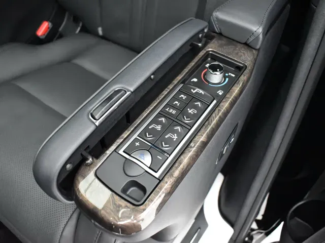 Toyota Vellfire — Фото автомобиля 20