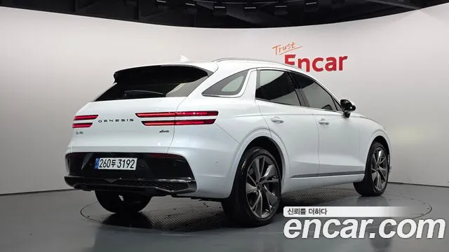 Genesis GV70 — Фото автомобиля 2