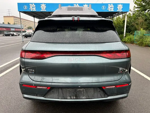 BYD Tang L — Фото автомобиля 18