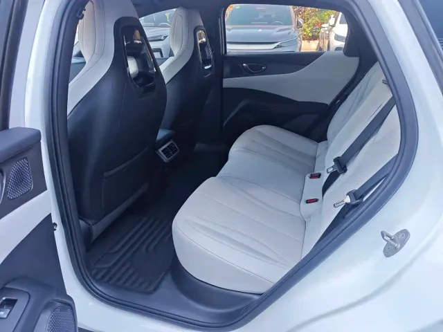 BYD Seal 06 — Фото автомобиля 7