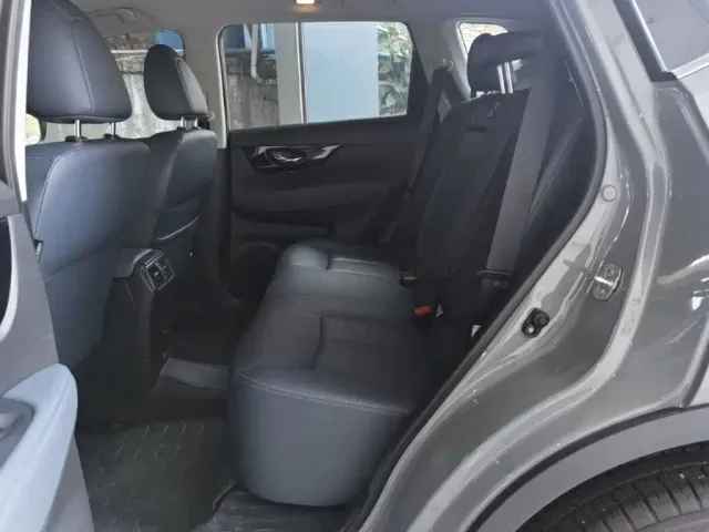 Nissan X-Trail — Фото автомобиля 16