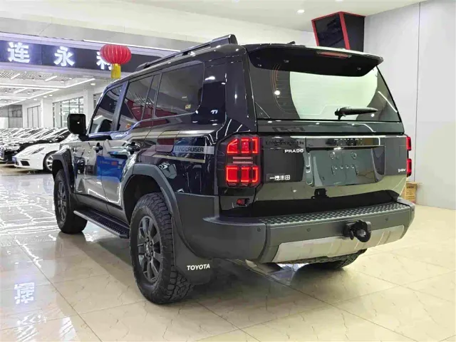 Toyota Prado — Фото автомобиля 4