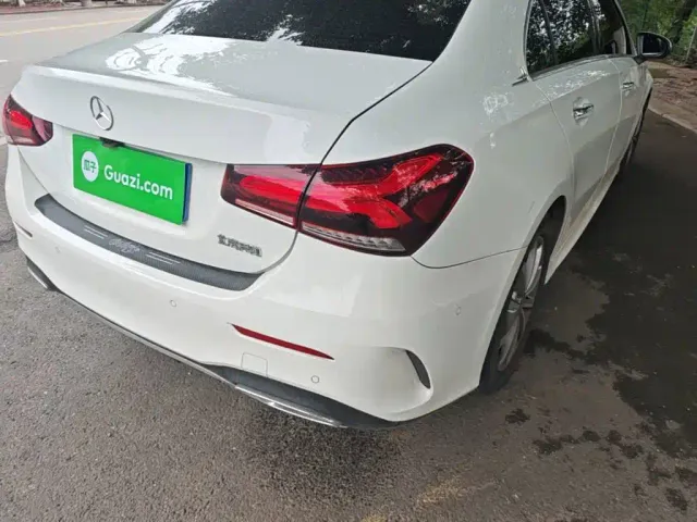 Mercedes-Benz Mercedes-Benz A-Class 2021 A 200 L Sport Sedan Dynamic Type — Фото автомобиля 7
