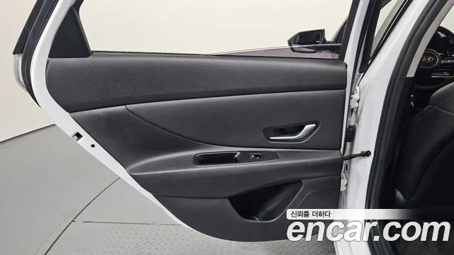 Hyundai Avante CN7 — Фото автомобиля 14