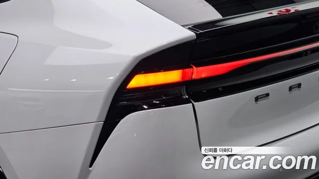 Toyota Prius — Фото автомобиля 22