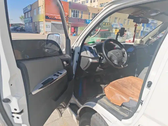 Foton Fengjing G7 — Фото автомобиля 12