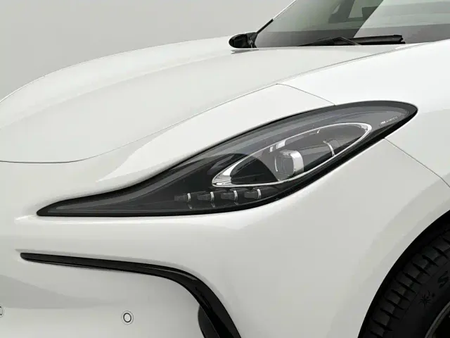 IM Motors LS6 — Фото автомобиля 26