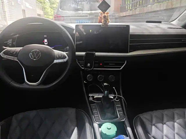 Volkswagen Sagitar — Фото автомобиля 12