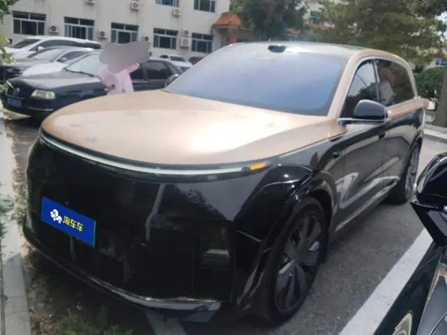 Фотография автомобиля — Li Auto L9