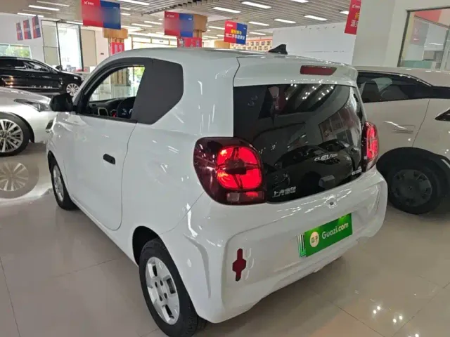 Roewe Clever — Фото автомобиля 4