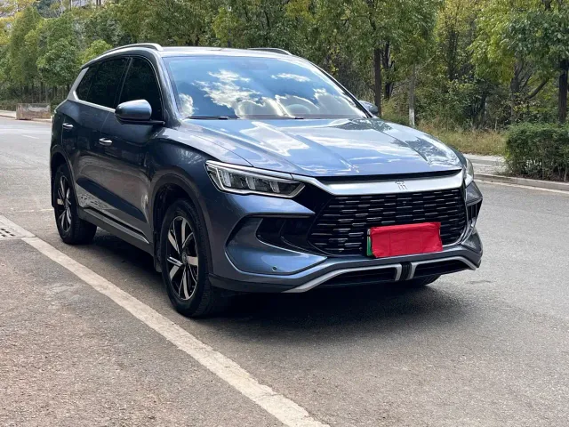 BYD Song Pro — Фото автомобиля 3