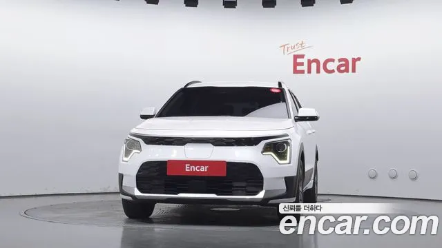 Kia Niro — Фото автомобиля 3