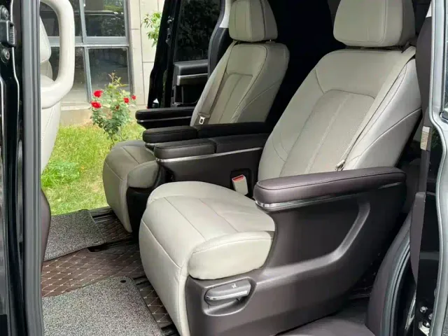 GAC Trumpchi M8 — Фото автомобиля 7