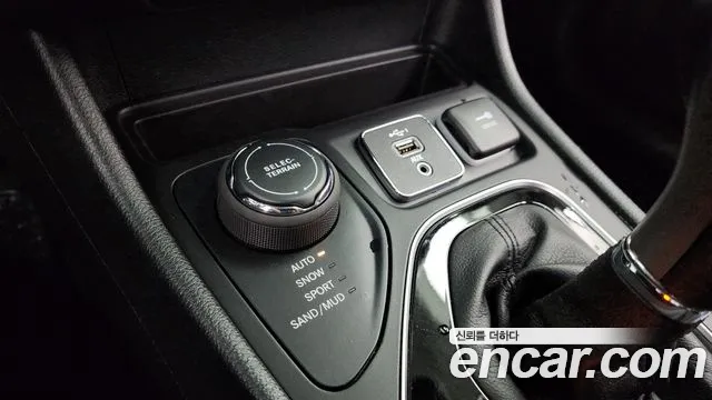 Jeep Cherokee Cherokee(KL) — Фото автомобиля 26