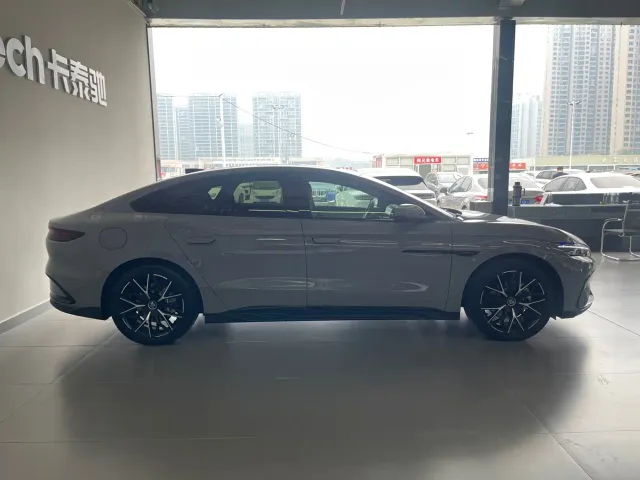 BYD Han — Фото автомобиля 7