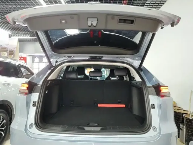 Changan Changan UNI-K 2021 2.0T Excellence — Фото автомобиля 18