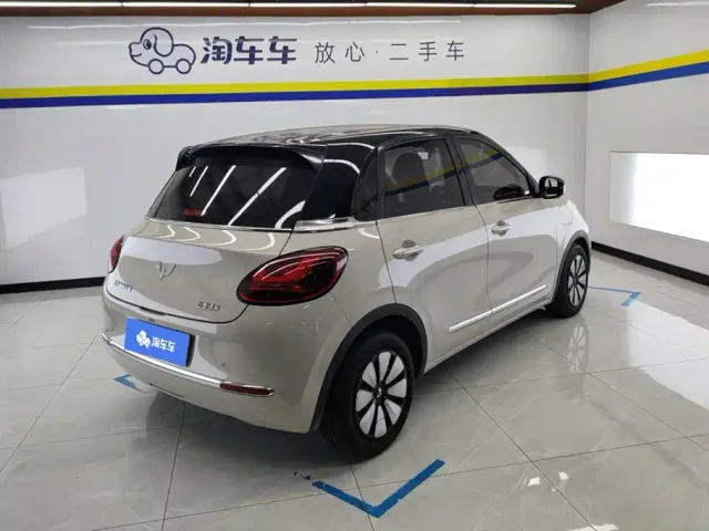 Wuling Bingo — Фото автомобиля 3