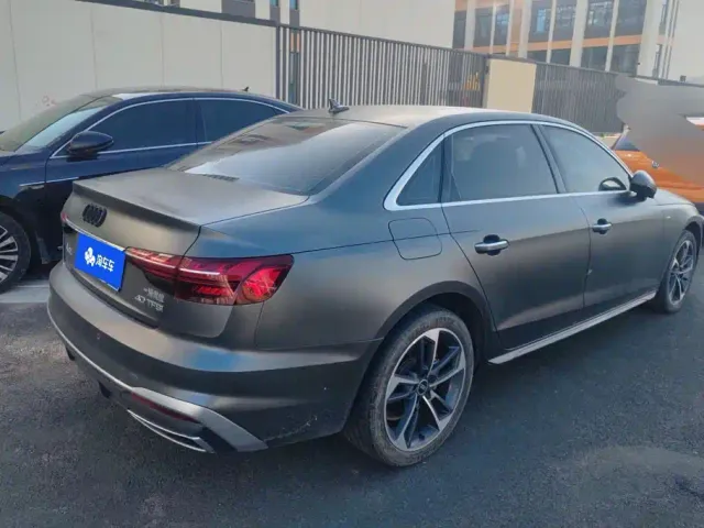 Audi A4L — Фото автомобиля 3