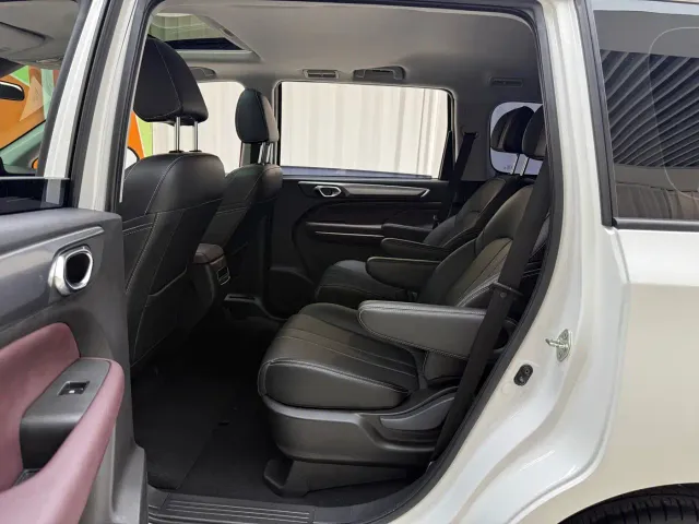 GAC Trumpchi M6 — Фото автомобиля 8