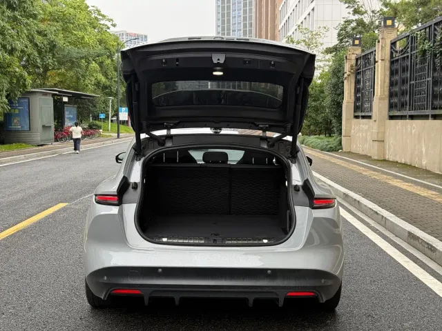 Nio ET5 Touring — Фото автомобиля 6