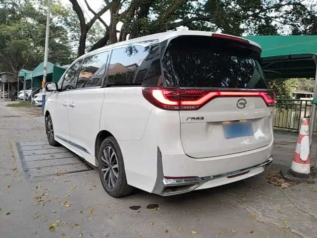 GAC Trumpchi M8 — Фото автомобиля 4