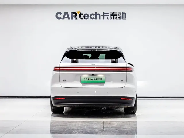 Li Auto i6 — Фото автомобиля 3